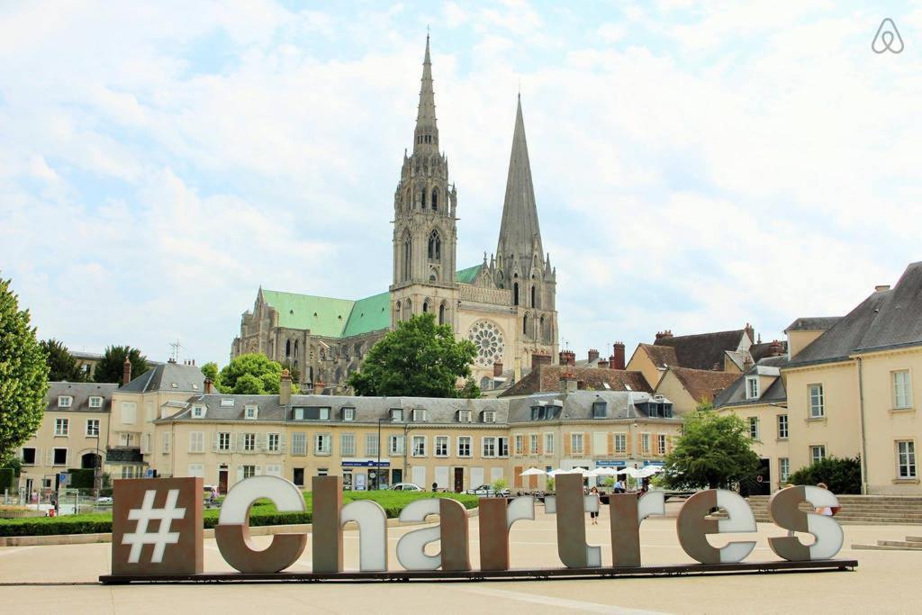 Le Clos Pichot - Studio Avec Balcon, Parking Prive - 5Mn Gare Chartres Exterior foto
