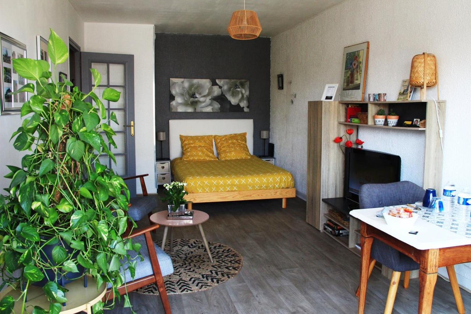 Le Clos Pichot - Studio Avec Balcon, Parking Prive - 5Mn Gare Chartres Exterior foto